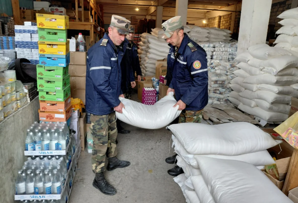 Qonaqkəndə humanitar yük çatdırıb - VİDEO