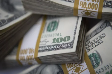 Azərbaycan martda strateji valyuta ehtiyatlarının 5,5 milyard dollarını itirib