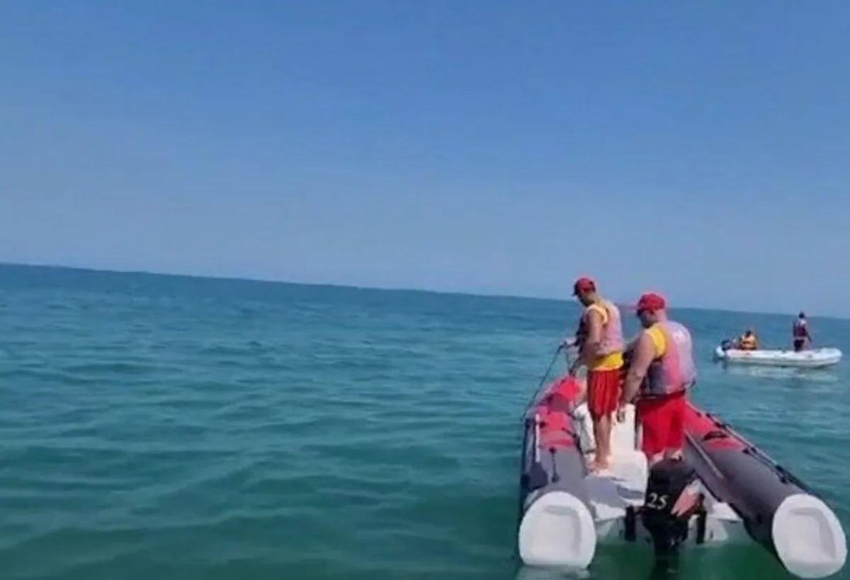 Xəzərdə balıqçının helikopterlə axtarışı - VİDEO