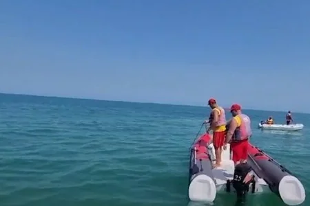 Xəzərdə balıqçının helikopterlə axtarışı - VİDEO