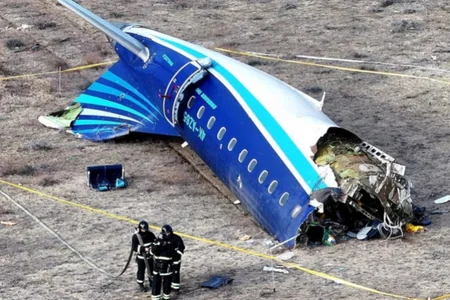 Rusiya öz hava məkanında vurulan Azərbaycan təyyarəsinə görə kompensasiya verəcək