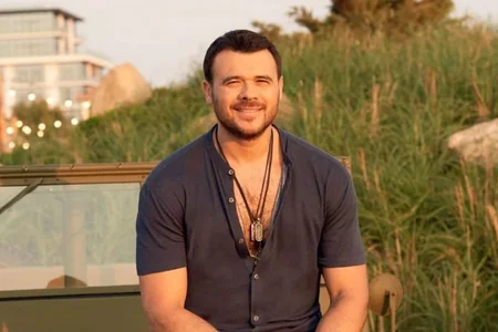 Emin Ağalarova süni ada yaratmaq üçün 55 hektar ərazi verildi - Baş nazirdən QƏRAR