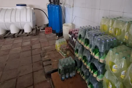 Şadlıq saraylarından yığılan butulkalara içki doldurulan sex aşkarlandı