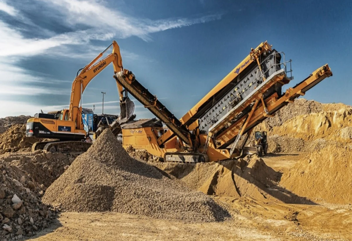 Əhəngdaşı və qum-çınqıl yataqları da AzerGolda verildi