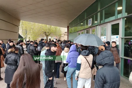 Metroda nasazlıq yaranıb, sərnişinlər təxliyyə olunur