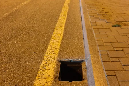 Velosiped və motosiklet sürücüləri üçün Ziya Bünyadov prospektində TƏHLÜKƏ - FOTO