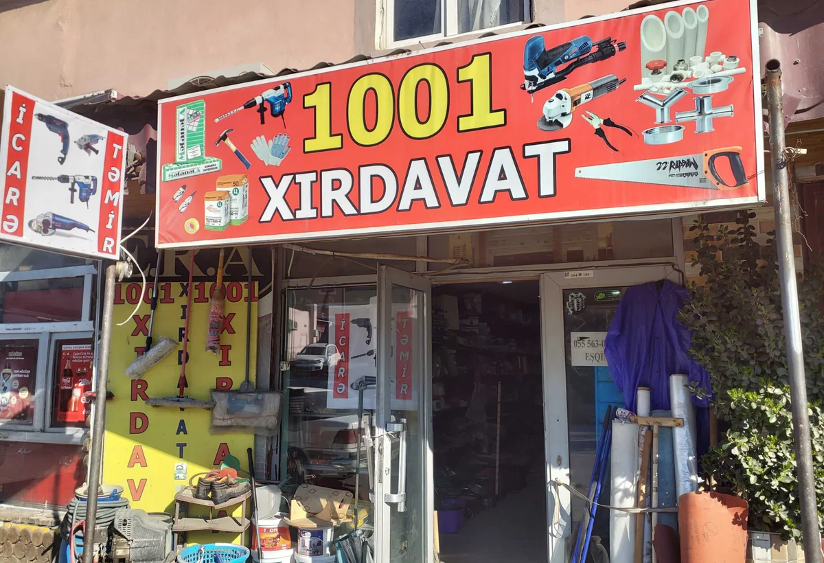 “1001 Xırdavat” mağazasının sahibi 4 min manat cərimələndi - MƏHKƏMƏ
