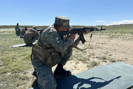 Hərbi qulluqçular atıcılıq üzrə yarışıblar