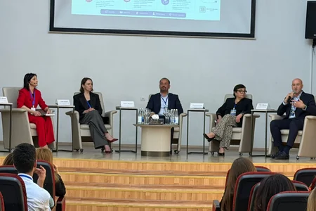 Dil, düşüncə və müəllimin yeni rolu: ADU-da “Dil müəllimləri 2026” Forumu