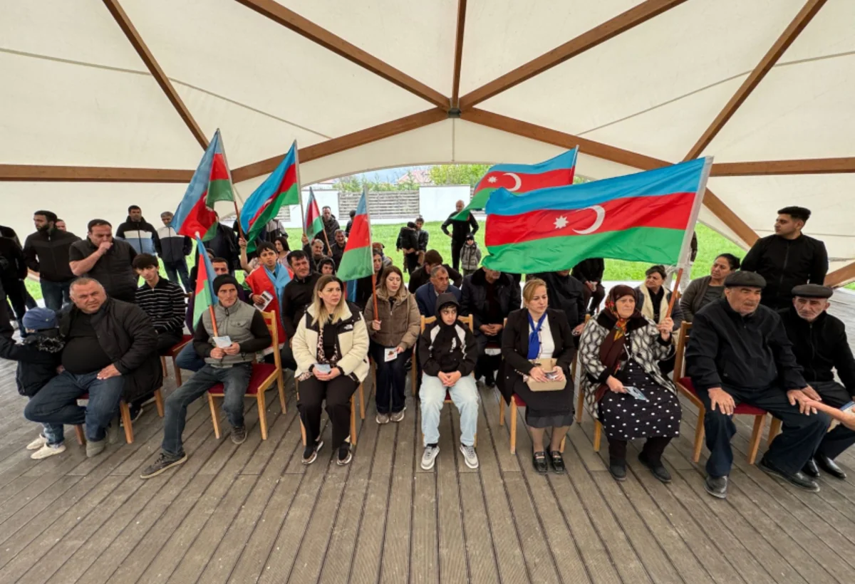 Xanabad, Badara, Xanyurdu, Seyidbəyli, Şuşakənd, Təzəbinə, Aşağı Oratağ kəndlərinə KÖÇ