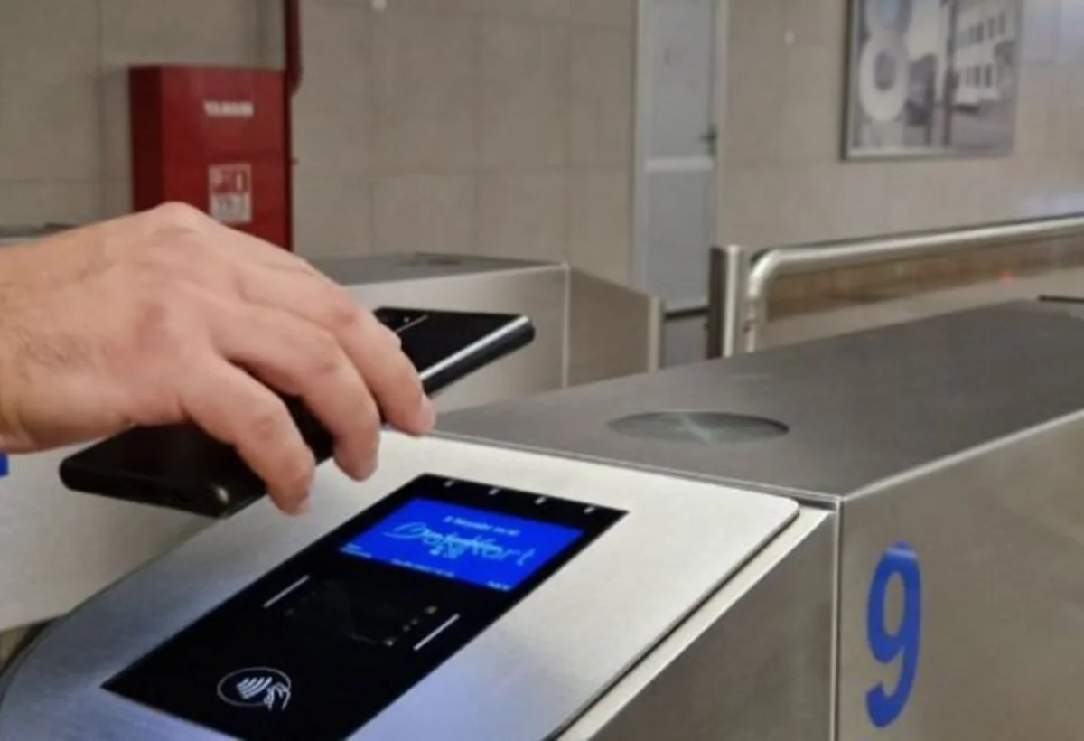 Metroda ödəniş niyə gec silinir? -  BakıKartdan İZAH