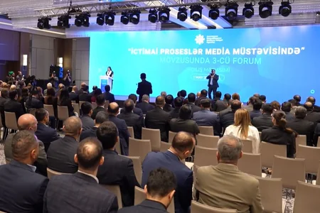 Rəqəmsal çağırışlar və media: Bakıda III Forum baş tutdu