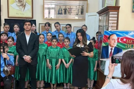Üzeyir Hacıbəylinin ev-muzeyində Heydər Əliyevin 103 illiyinə həsr olunmuş konsert - FOTO