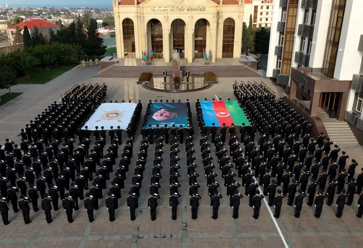 Kursantlardan maraqlı fləşmob: Hər zaman qəlbimizdə...