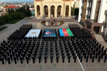 Kursantlardan maraqlı fləşmob: Hər zaman qəlbimizdə...