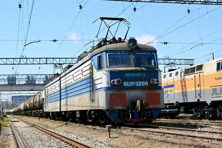 Azərbaycandan Ermənistana 8 vaqon dizel yola salındı