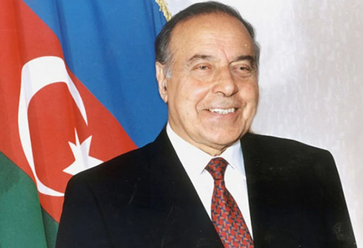 Heydər Əliyevin anadan olmasının 103-cü ildönümüdür