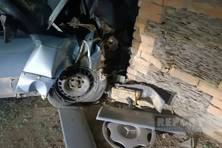 Göygöl rayonunda avtomobil divara çırpılıb, xəsarət alanlar var