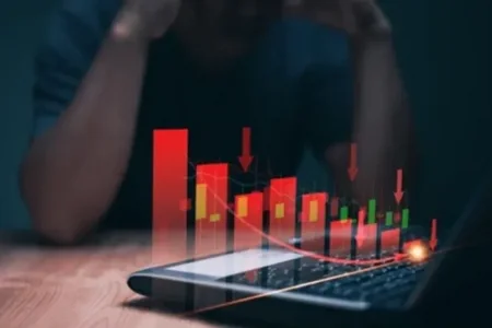 Azərbaycan maliyyə sektoruna investisiya qoyuluşunu 70% azaldıb