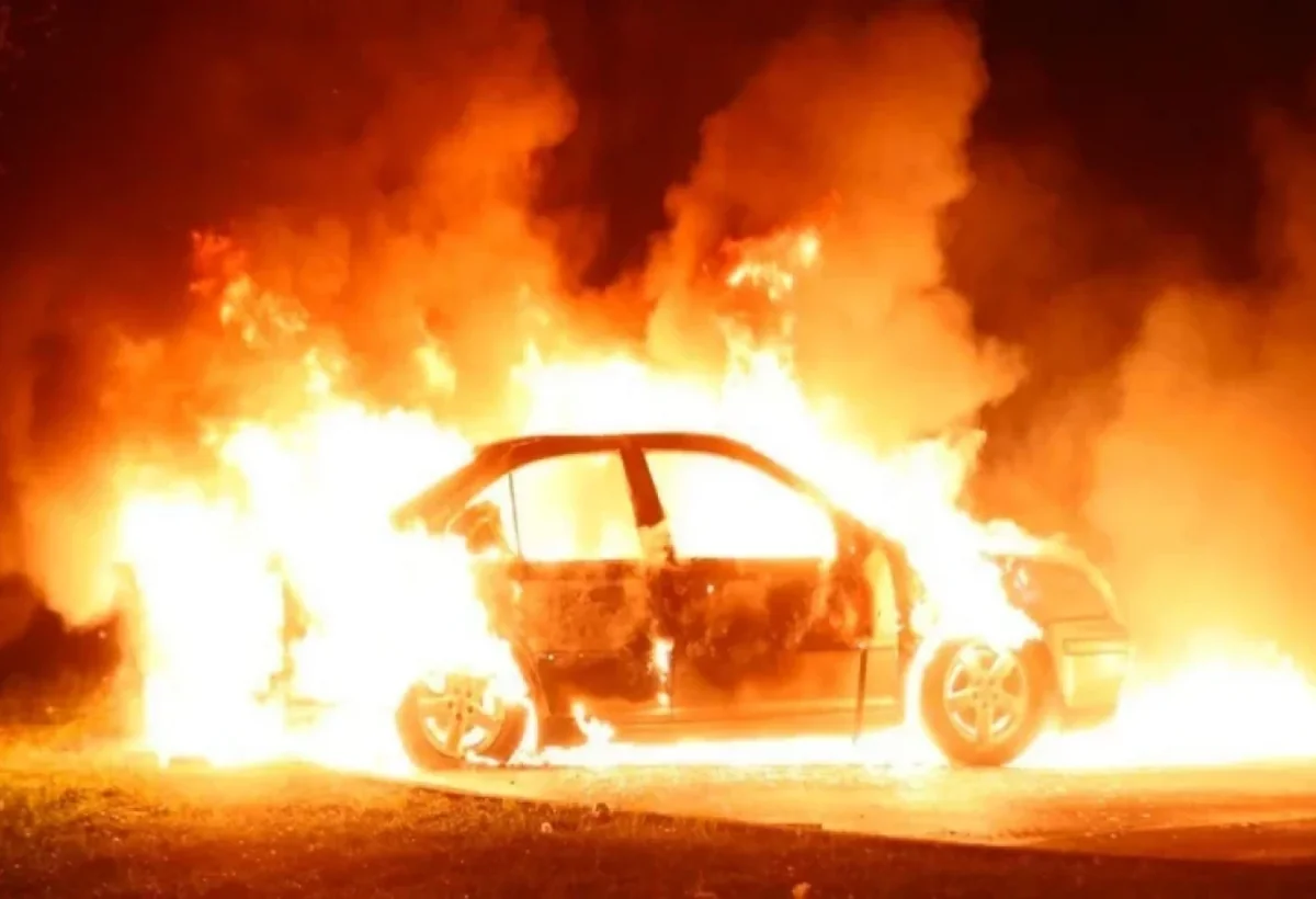 Bakıda “Hyundai” yanıb