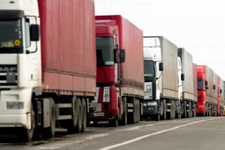 Azərbaycan yük avtomobillərinin idxalını 11%-dən çox azaldıb