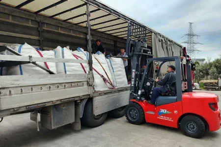 Gömrükdə gübrə ilə 1,5 milyon manatlıq siqaret keçirmək istədilər - FOTO