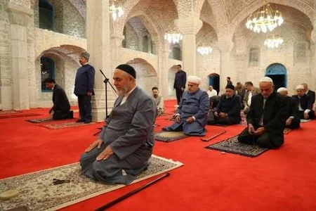 Əjdərbəy məscidində Qurban bayramı namazı qılınıb