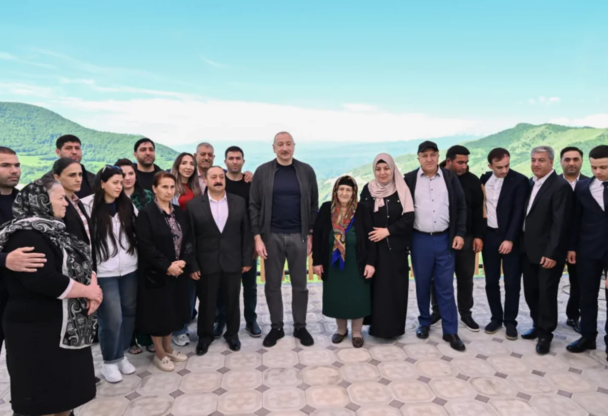 İlham Əliyev Şuşanın Böyük Qaladərəsi kəndində - FOTO