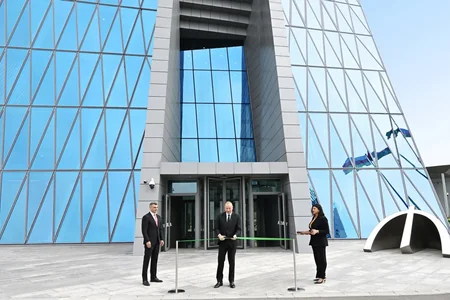 Mərkəzi Bankın yeni binası: 35 mərtəbə, 1300 nəfərlik iş sahəsi - FOTO