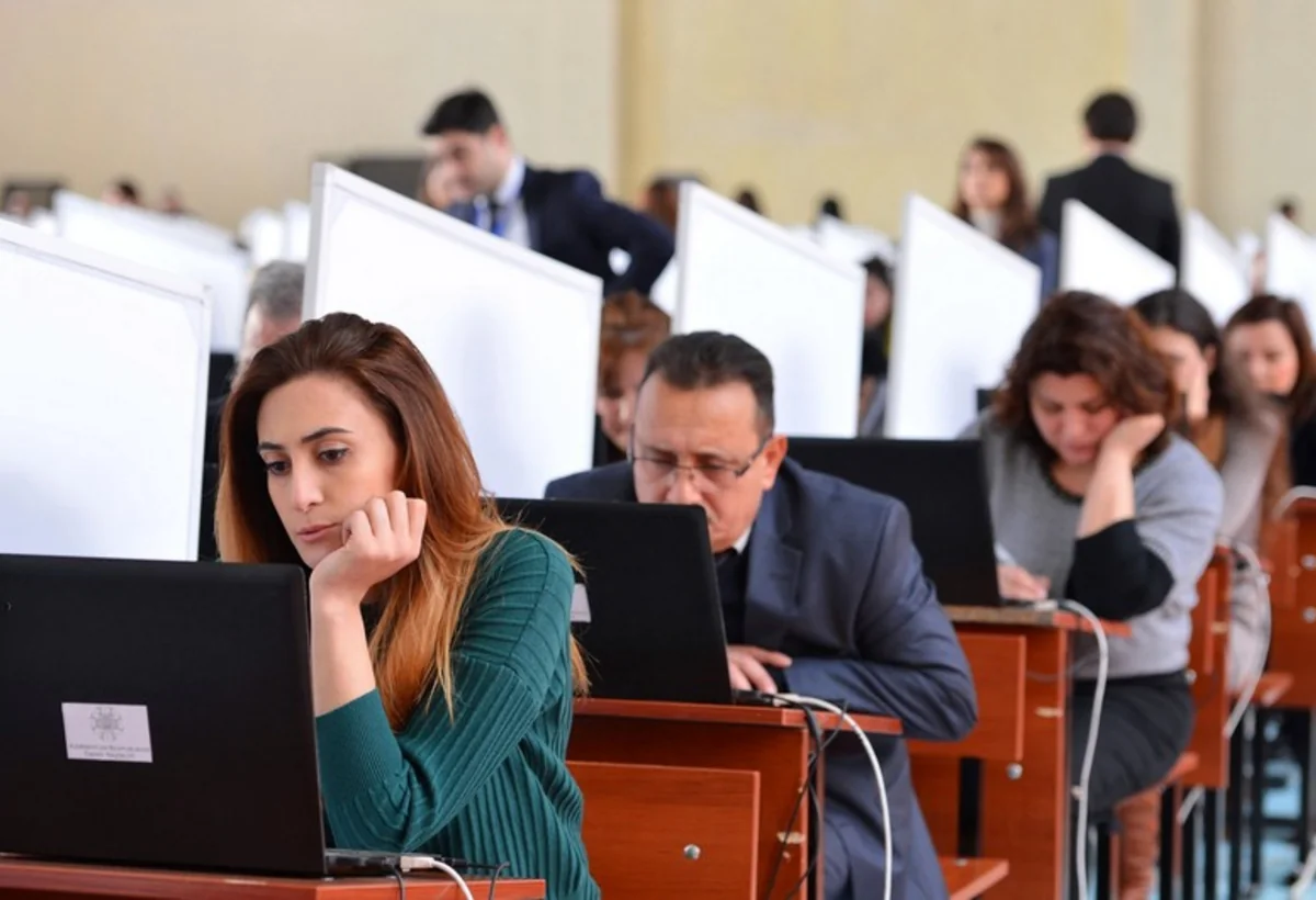 Dövlət qulluğunda fəaliyyətin davam etdirilməsi üzrə imtahan keçiriləcək