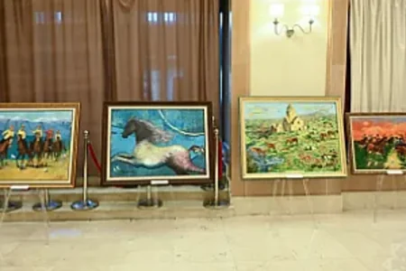 Azərbaycana 100 illik sənət əsəri gətirildi