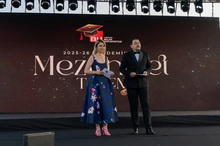 Antalya Belek Universitetində coşqu: Məzunlara qızıl tövsiyələr, 81 yaşlı magistr