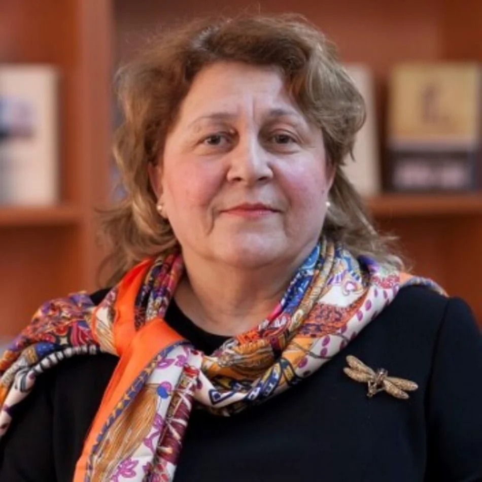 Sənətşünaslıq elmləri doktoru, dosent Yeganə Eyvazova