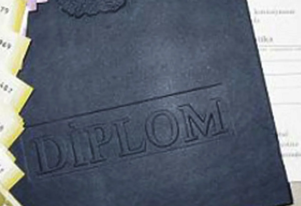 Azərbaycanda aşkarlanan saxta diplomların sayı açıqlanıb