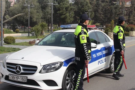 Yol Polisi: İstirahət məkanlarına gedən yollarda nəqliyyat axınının artacaq