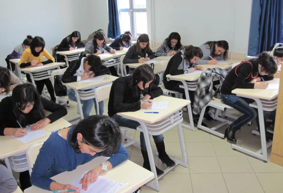 Sabah təkrar imtahanlar keçiriləcək