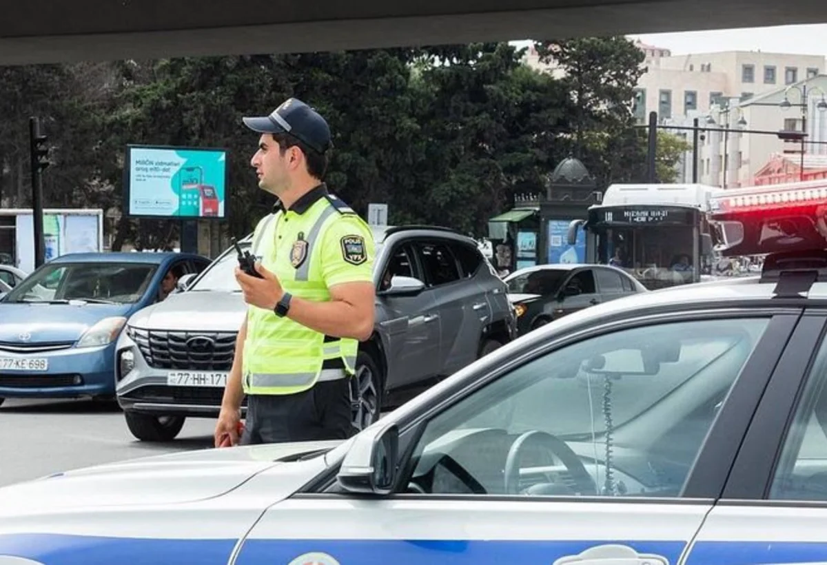 Yolu keçərkən təhlükə yaradan piyada saxlanıldı - VİDEO
