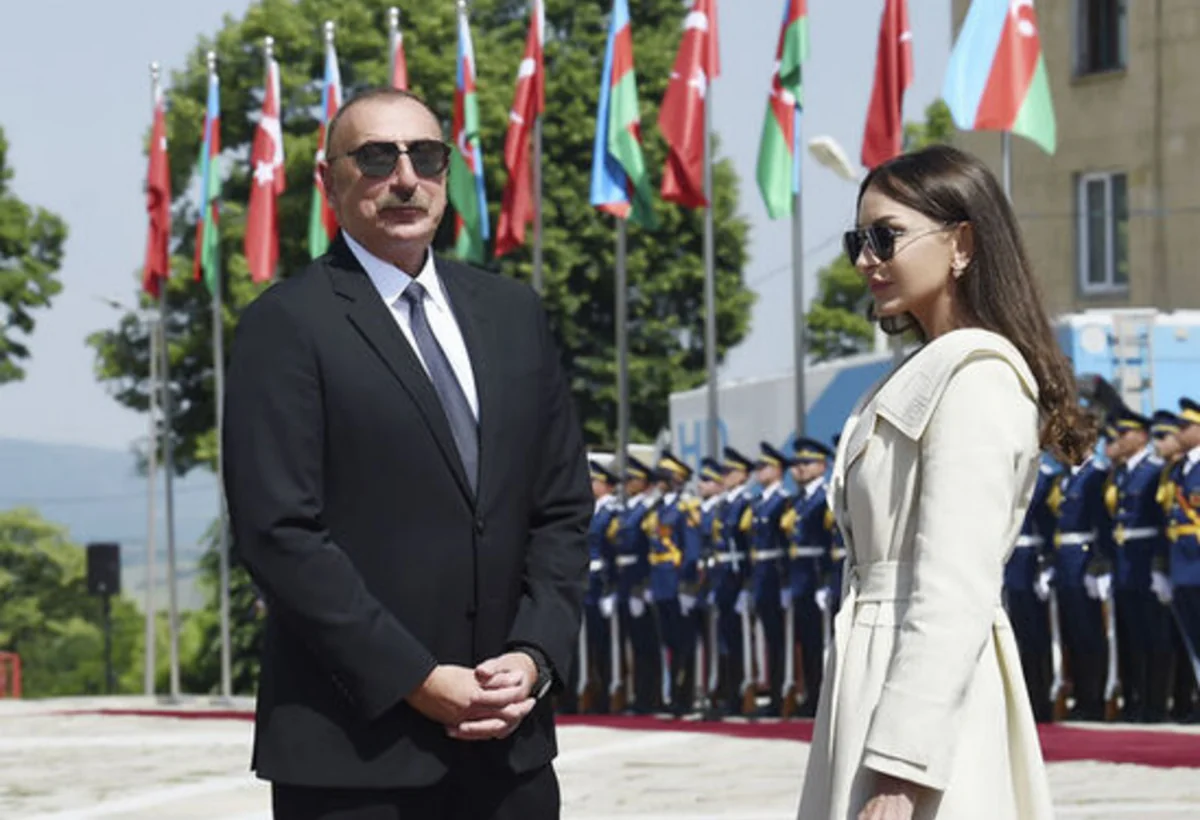 İlham Əliyev və Mehriban Əliyevadan 26 İyun - Silahlı Qüvvələr Günü ilə bağlı PAYLAŞIMLAR