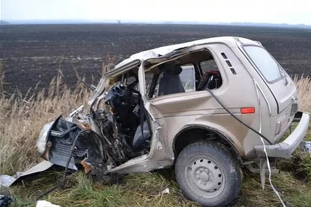 Ağdərə mikroavtobusla Niva toqquşdu, xeyli yaralı var