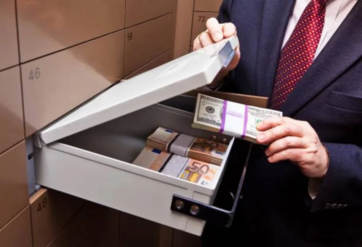 Azərbaycanda unikal bank əmanətçilərinin sayı 216 mini keçib