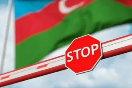 Qaradağ İcra Hakimiyyətindəki qurumun rəhbərinin ölkədən çıxışına stop qoyulub