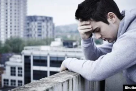 Tədqiqat: Yuxu rejimi depressiya riskini azalda bilər