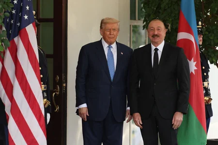 İlham Əliyev Donald Trampı təbrik edib
