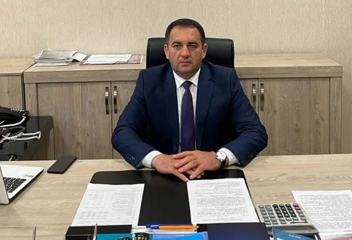 Bələdiyyə sədrini bıçaqlayan ofisiant: Gör səni necə məhv edirəm