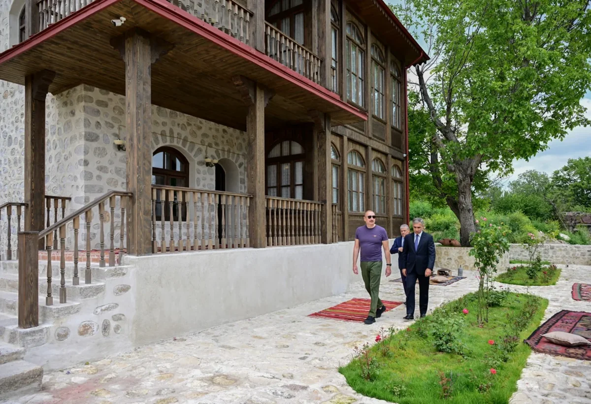 Prezident Şuşada Yasəmən hotelinin yeni korpusları ilə tanış olub