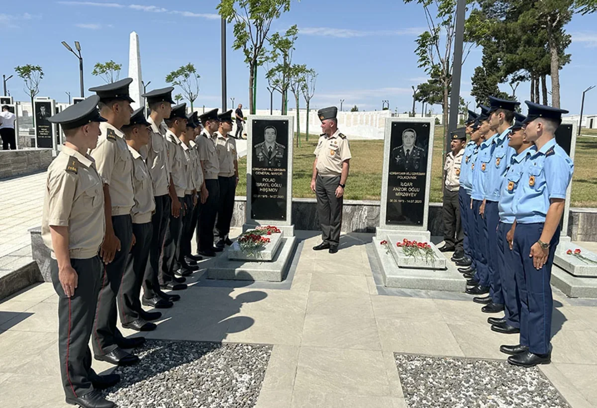 Azərbaycanın Milli Qəhrəmanlarının xatirəsi yad edilib - FOTO