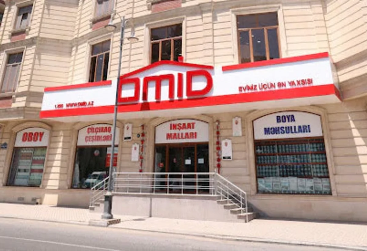 OMİD mağazasında telefonu vitrinə qoydu, oğurlandı - MƏHKƏMƏ