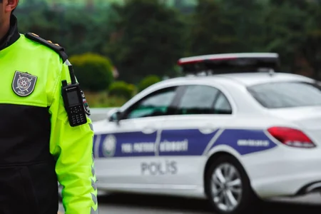 Baş Dövlət Yol Polisi İdarəsinin yol hərəkəti iştirakçılarına müraciət etdi