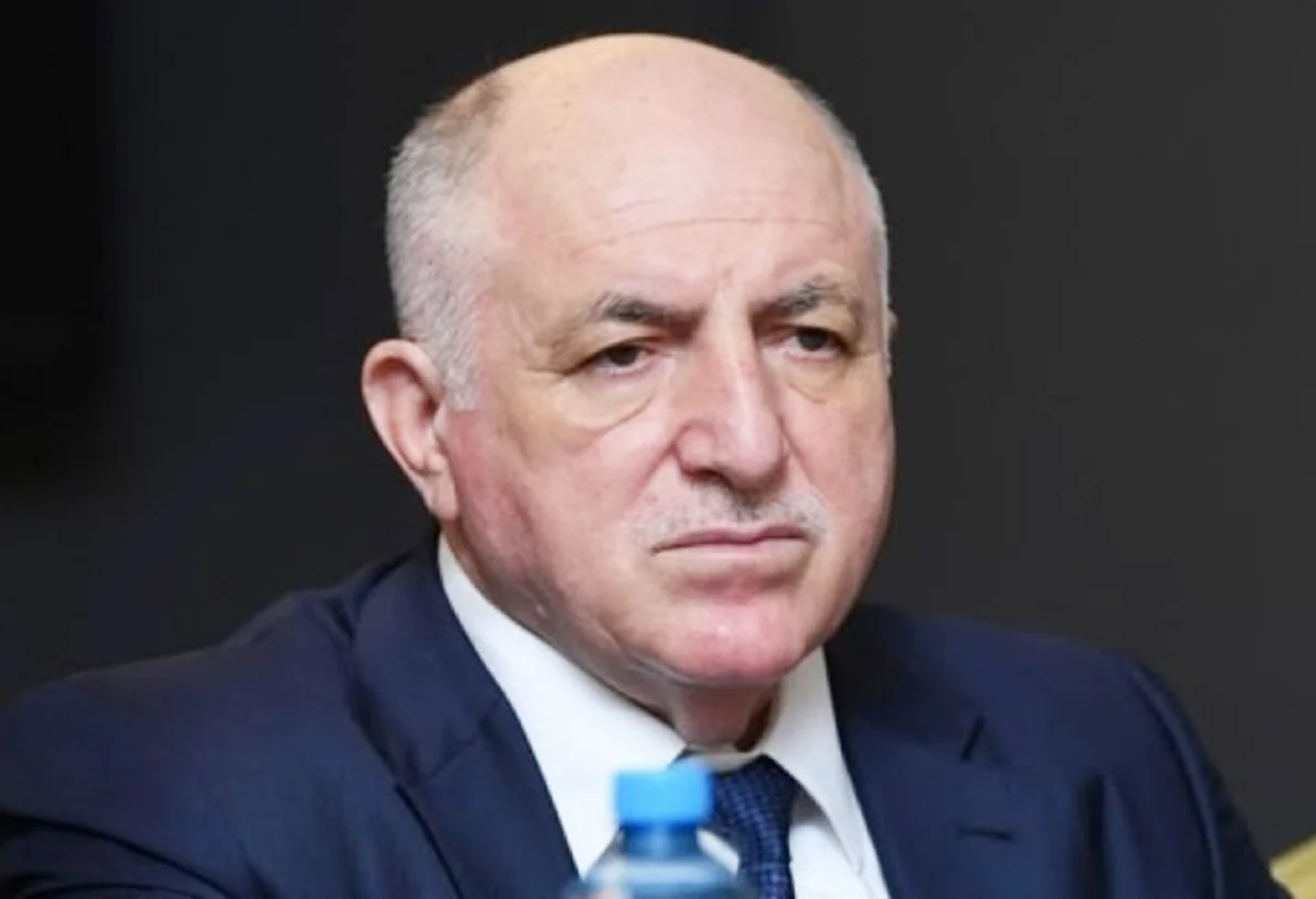 DİN-dən ƏMƏLİYYAT: Qardaşı oğlu ilə birgə 100 milyon manatlıq kredit mənimsədilər