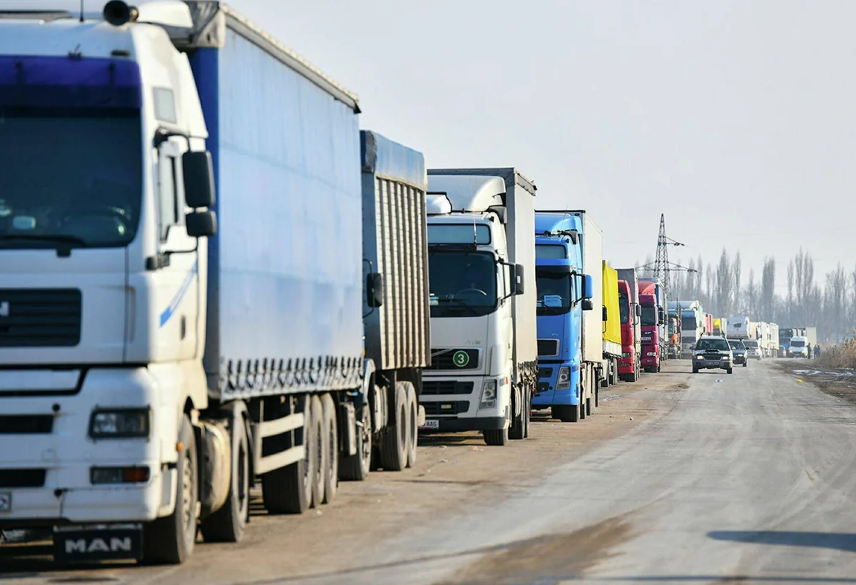 Azərbaycan yük avtomobillərinin idxalını 15%-ə yaxın azaldıb
